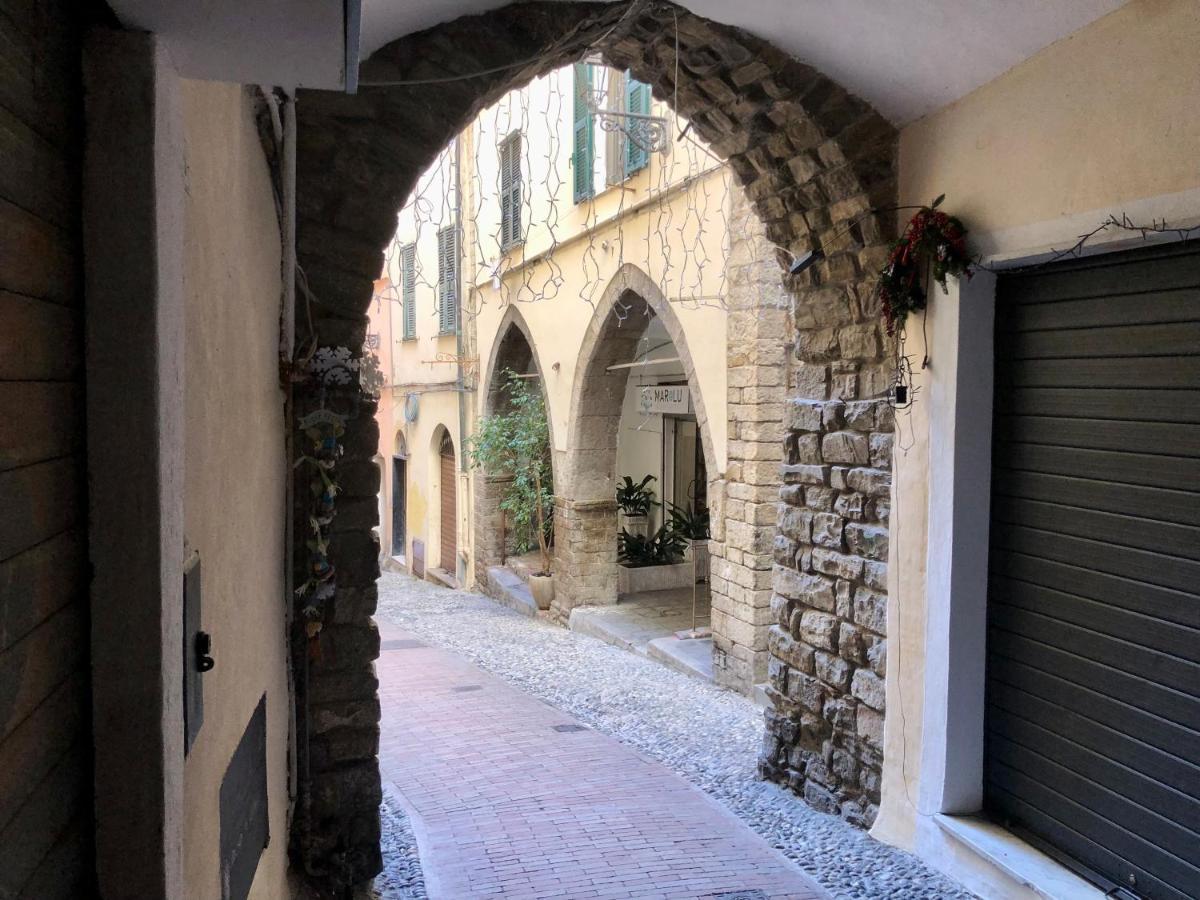 Appartamento Ai Piedi Della Pigna San Remo Exterior foto