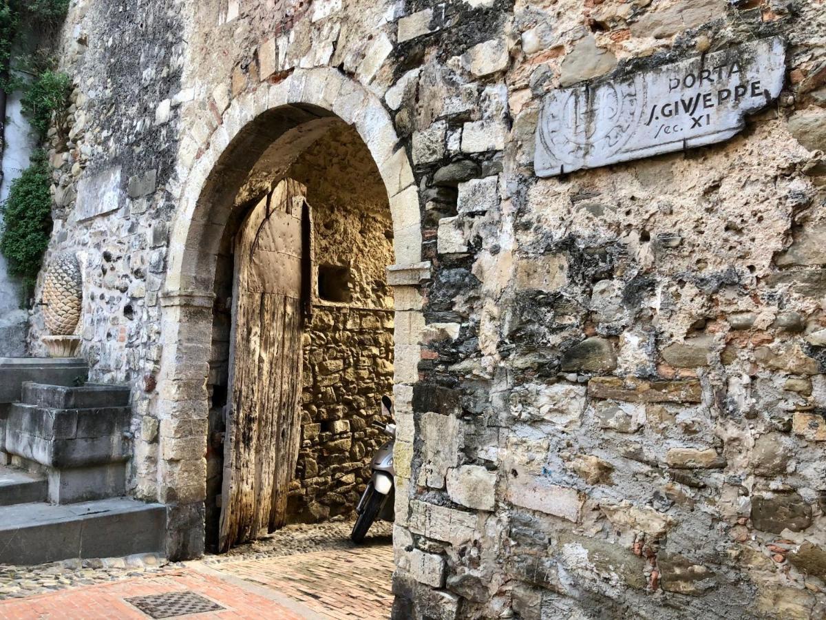 Appartamento Ai Piedi Della Pigna San Remo Exterior foto