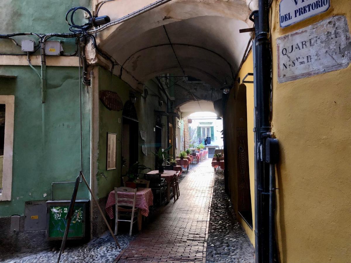Appartamento Ai Piedi Della Pigna San Remo Exterior foto