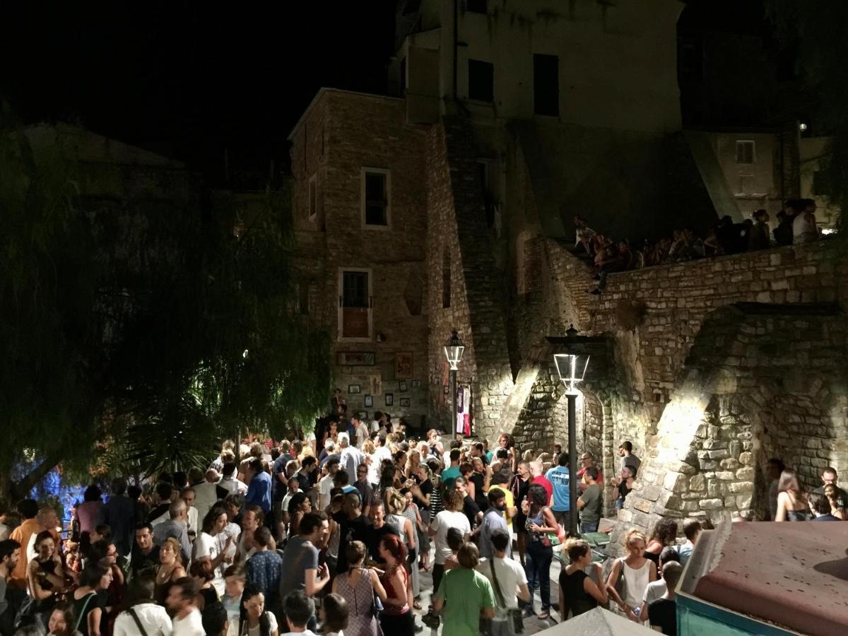 Appartamento Ai Piedi Della Pigna San Remo Exterior foto
